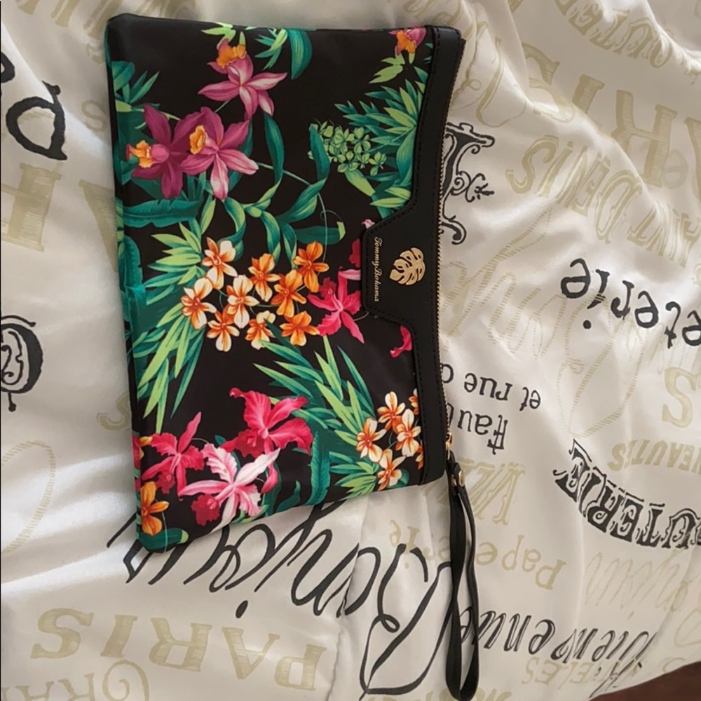 Tommy Bahama wristlet